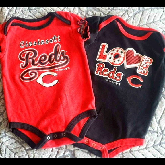 New Cincinnati Reds Diapershirts 3-6 months - Picture 1 of 3
